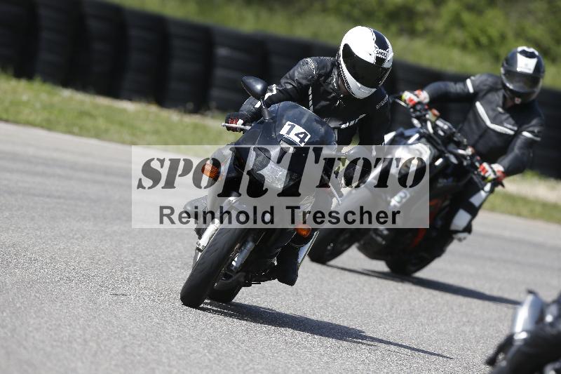 /Archiv-2025/09 22.04.2025 Cornu Master School ADR/gruen-vert/14